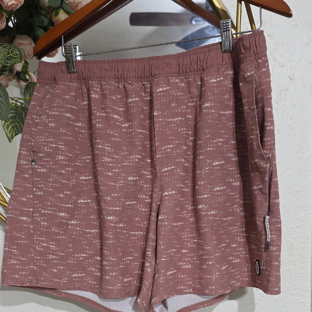 Vuori Men's Heathered Dusty Rose Athletic Shorts